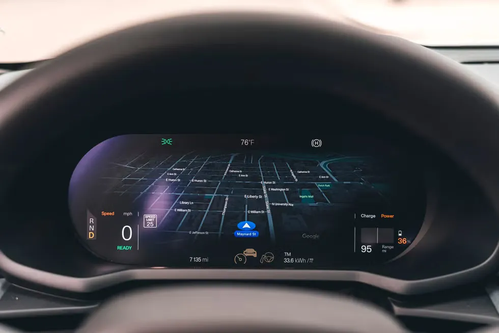 폴스타2 스탠다드 이미지