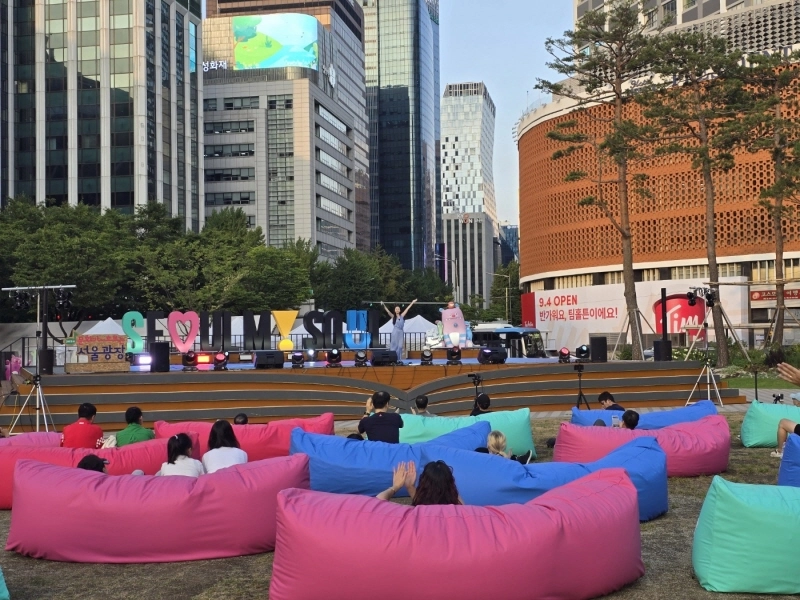 HYNN 박혜원 공연 문화가 흐르는 서울광장 소개 상설무대 일정 시간 관람 방법 김선하 숨비 사운드힐즈