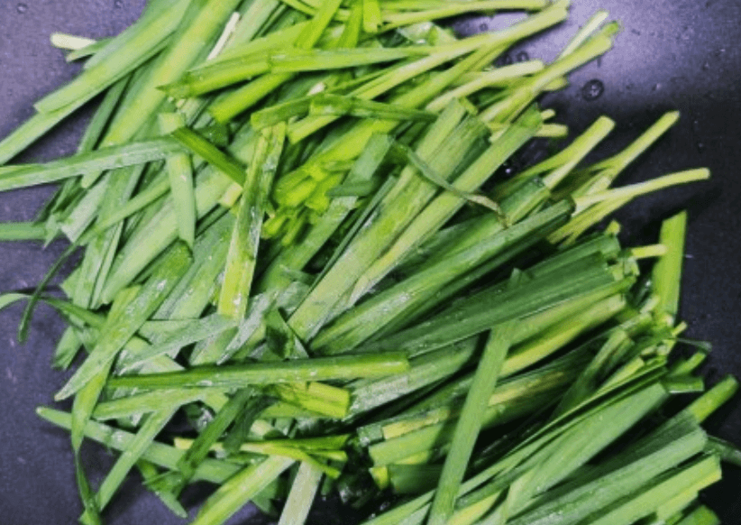잘게-잘려진-부추