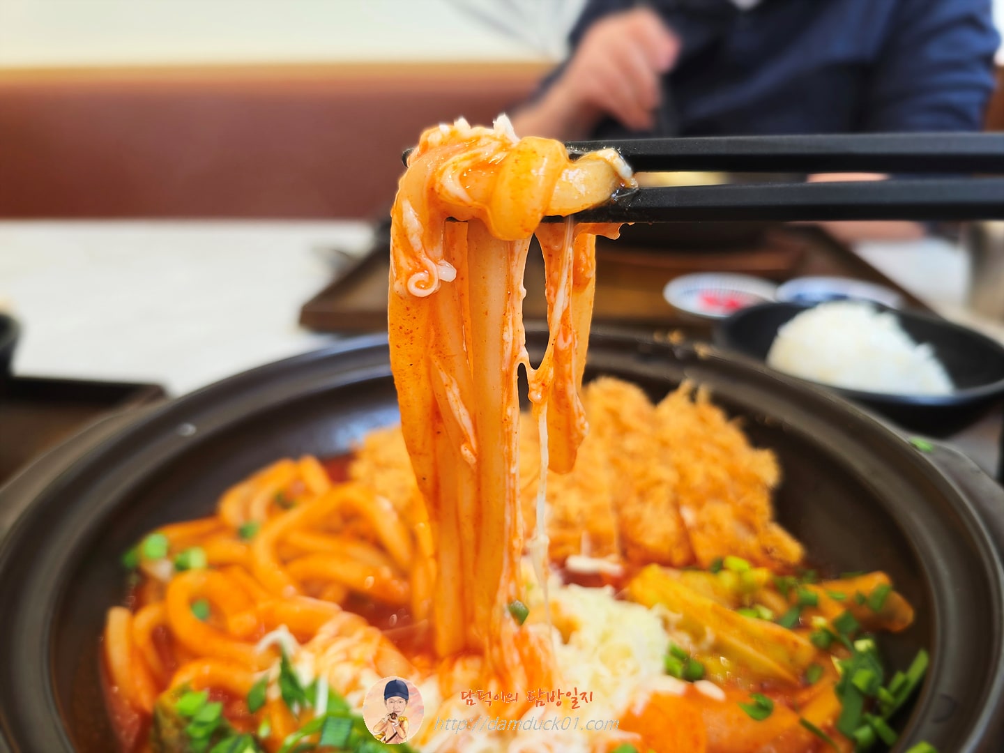 매콤우동볶음카츠