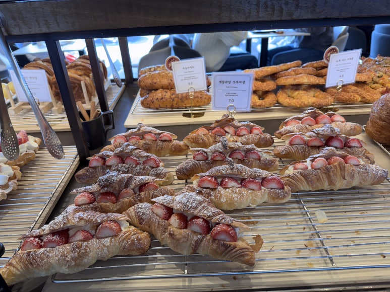 송도 대형 베이커리 카페 바다쏭