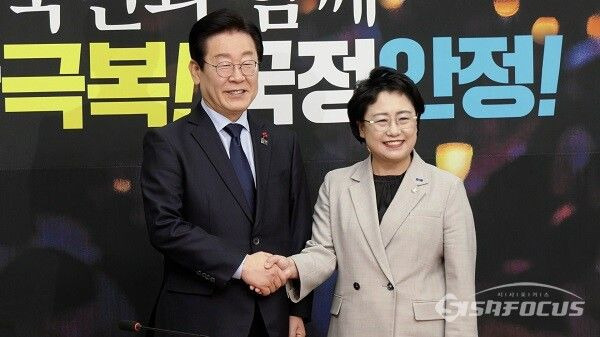 김선민 국회의원이 더불어민주당을 비판