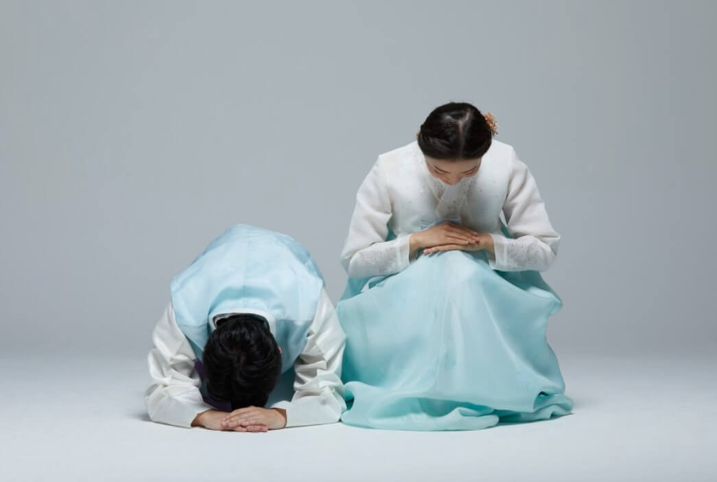 여자평절
여자큰절