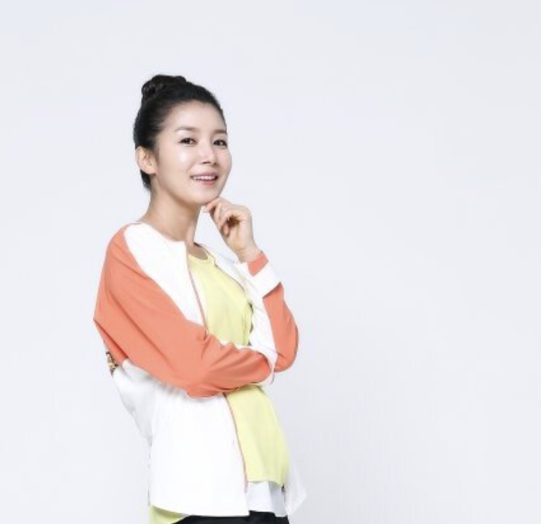 윤지숙 화보