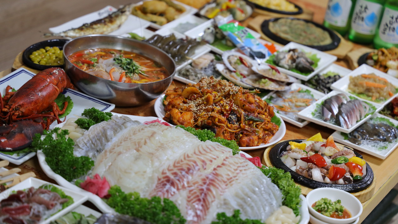 생생정보 60첩반상 영희할머니네