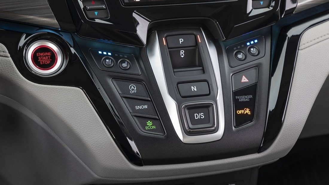 혼다 오딧세이 실내 기어버튼 사진