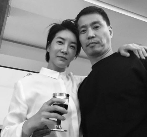 진서연 남편