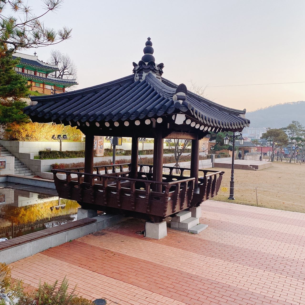 강화도 영흥궁 카페주택