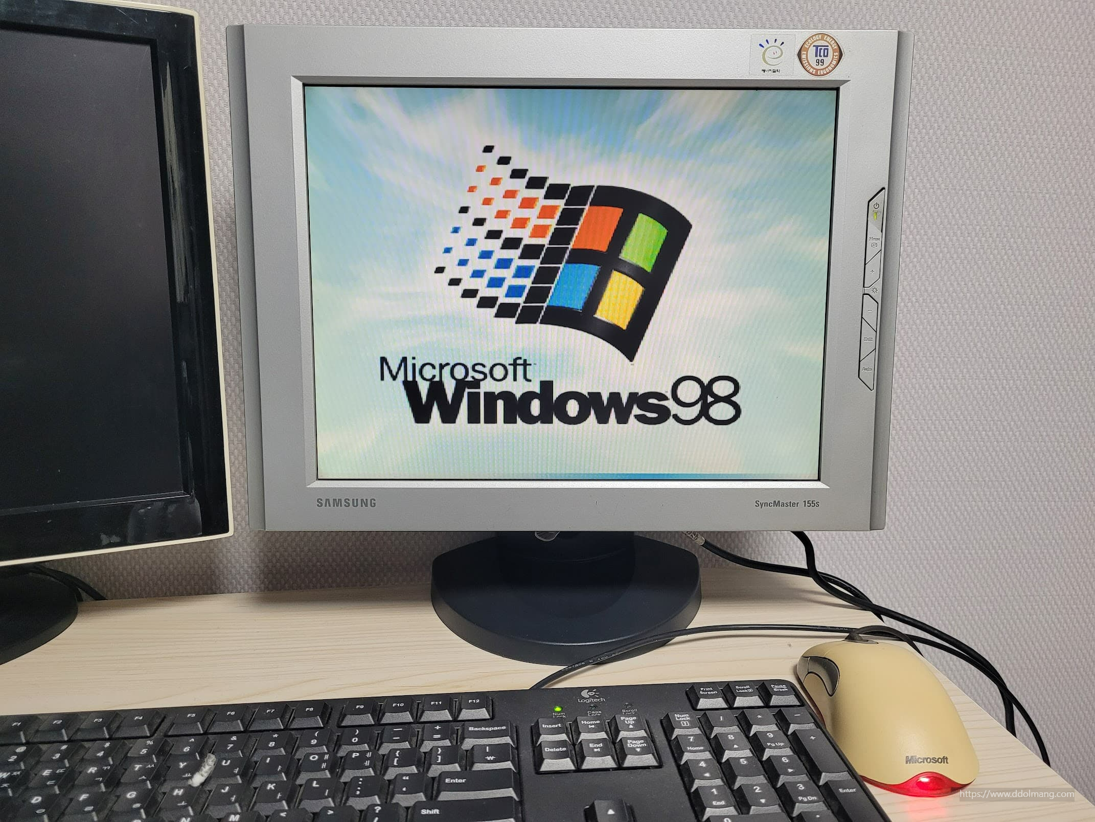 15인치 LCD 모니터