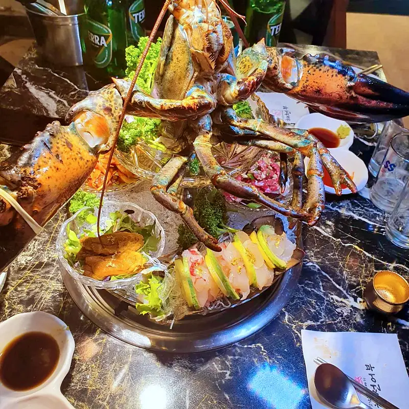 줄서는식당 김지민 고은아 추천 랍스터회, 랍스터찜, 피문어 해천탕, 해산물 랍스터 라면, 랍스터 코스요리 맛있는 식당 종로 익선동 맛집 소개