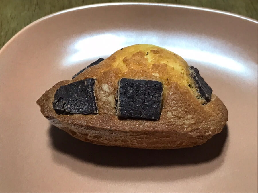 메종엠오 소금초코 마들렌 옆모습