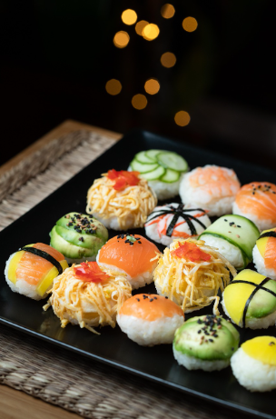 미식여행 중 초밥