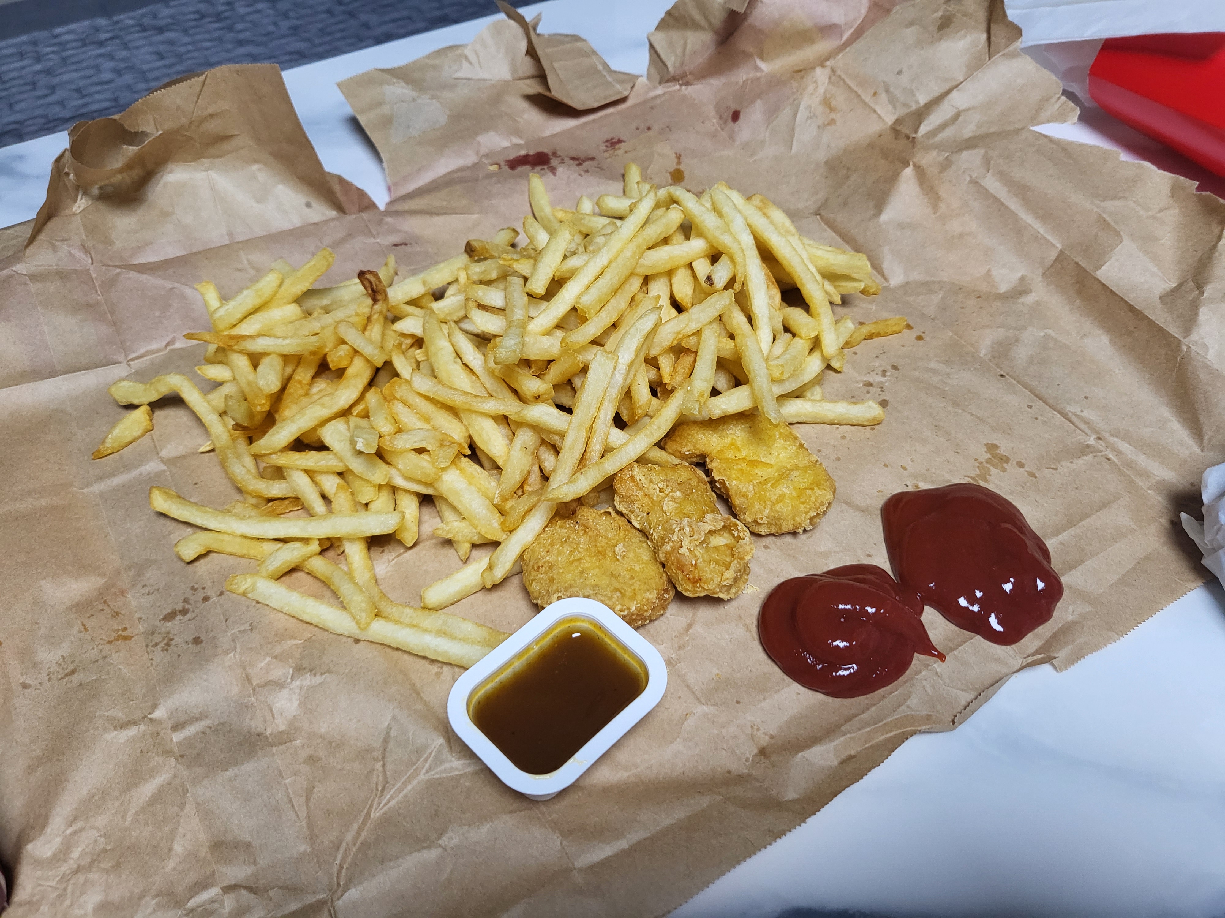 맥도날드 동수원GSDT점 행운골드버거외 후기-15