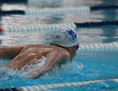 풀 부이(Pull Buoy)로 상체 근력 훈련하는 법