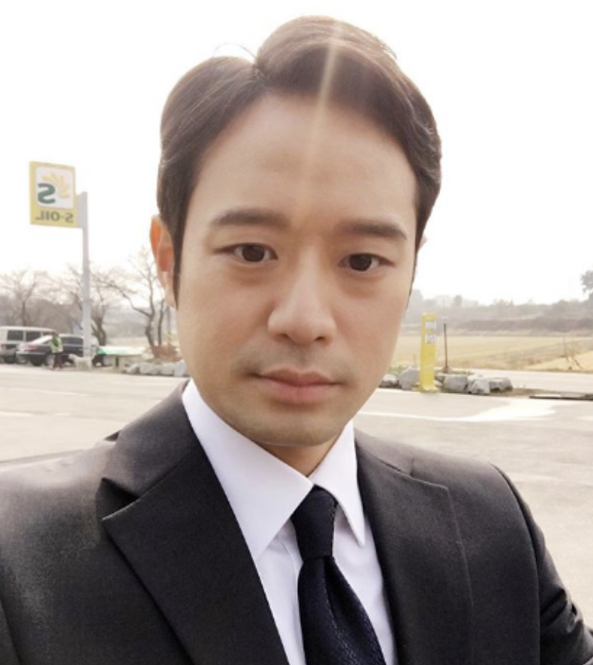 천정명 셀카