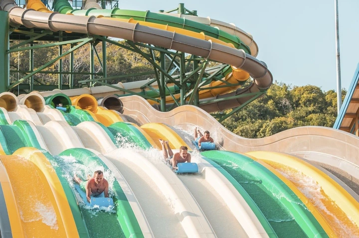 혼똔섬워터파크