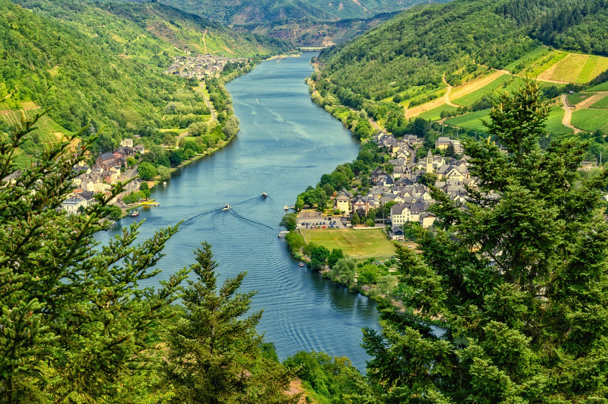 강 이름 속에 숨은 비밀. 왜 어떤 강은 ‘천’이고 어떤 강은 ‘강’일까?