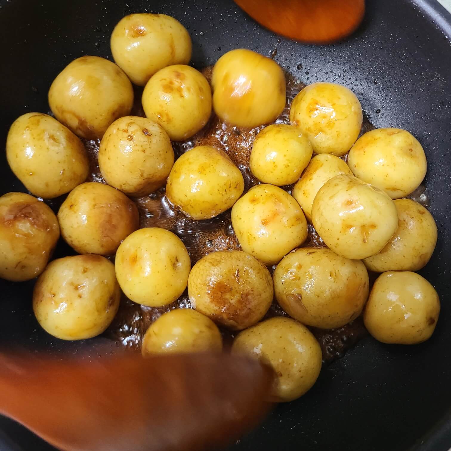 알감자조림 간장