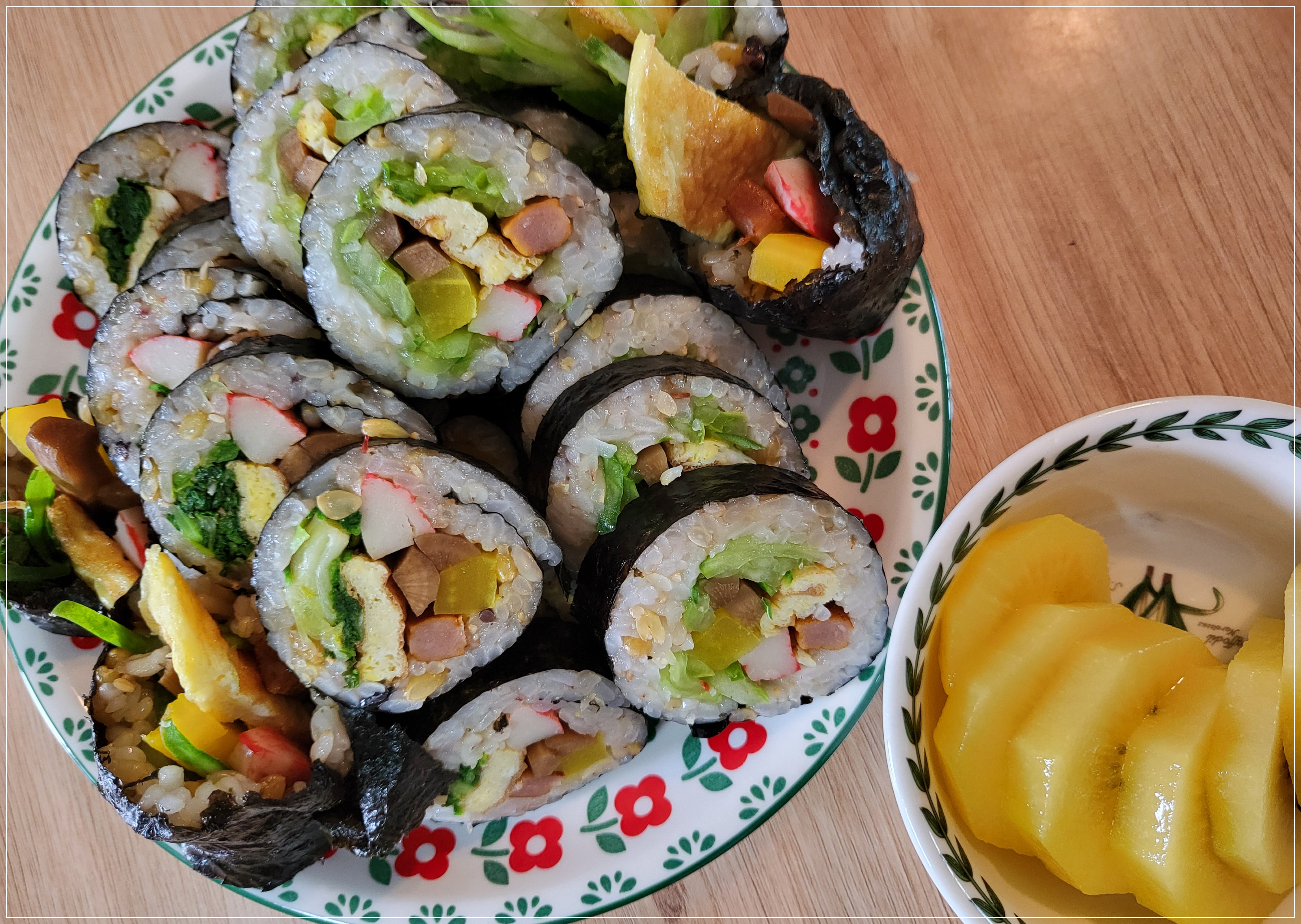 냉이김밥,오이김밥