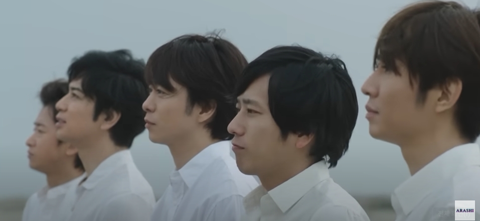 활동 종료를 발표한 아라시