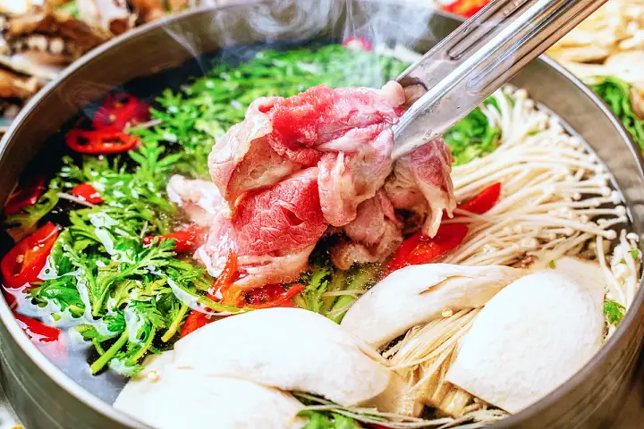 겨울엔 오감만족 꽃쟁반 해물칼국수 요리 오이도 맛집 추천 생방송투데이 리얼 맛집