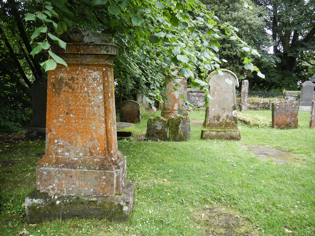 grave maintenance