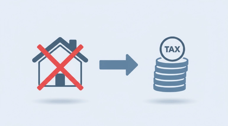 자동 말소된 임대사업자 주택 아이콘과 양도세 중과를 상징하는 화살표와 돈더미
