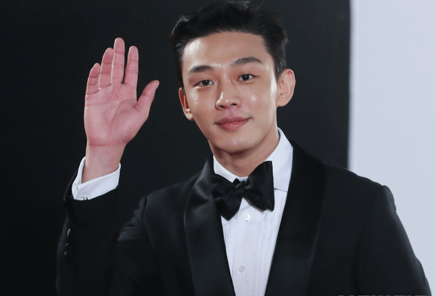 유아인