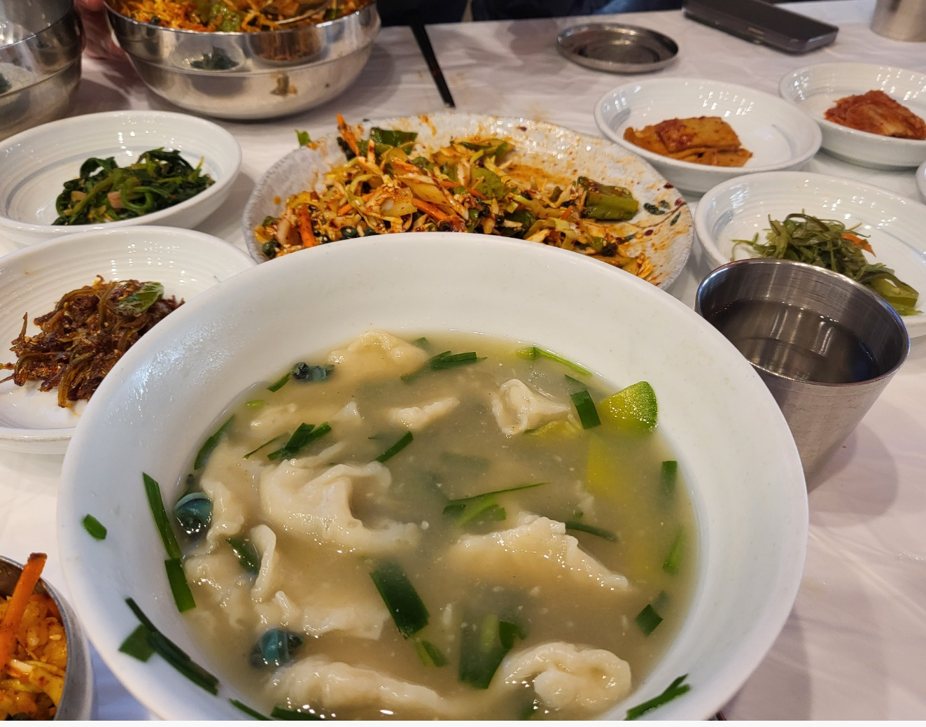 구례 여행 맛집 추천 리스트 중 부부식당의 다슬기 수제비