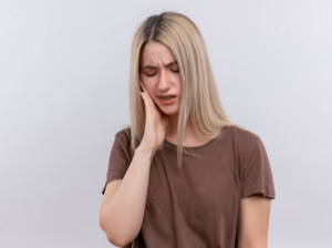 잇몸에서 피가 나는 이유