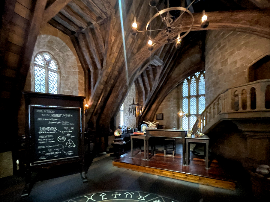 워너 브라더스 해리포터 스튜디오 - 호그와트 마법수업 어둠의 마법 방어술을 배우는 곳