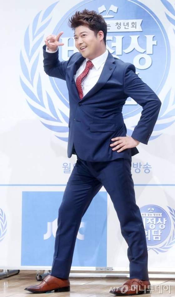 전현무 프로필