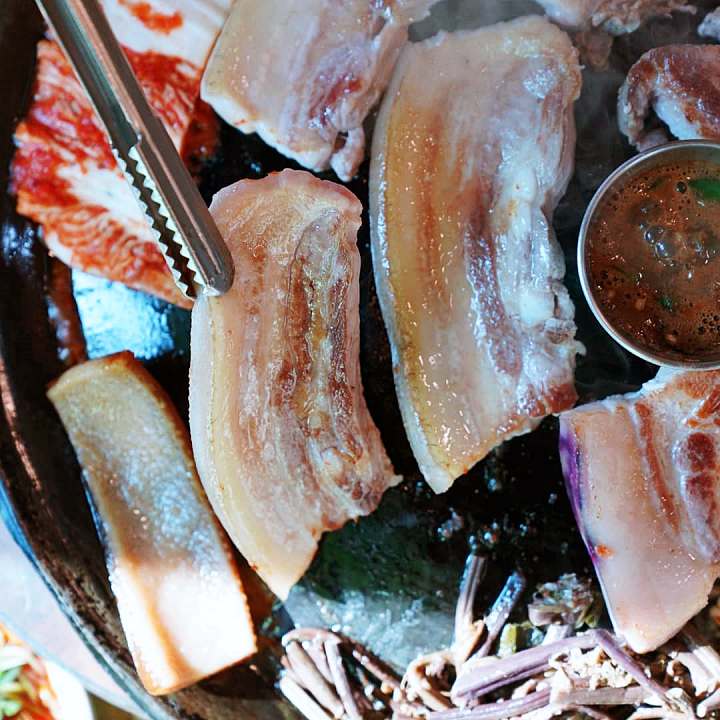 전참시 전지적참견시점 이영자 흑돼지 뼈삼겹 돼지고기 전현무 맛있는 파김치 맛있는 절벽뷰 고깃집 제주 맛집 위치 메뉴 가격 정보