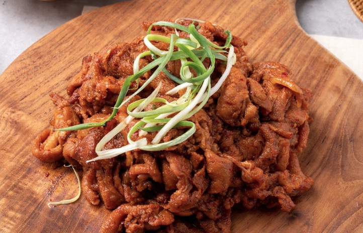 제육볶음의 맛을 좌우하는 핵심은 바로 제육볶음양념입니다.