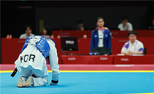 항저우 아시안게임 여자 53kg 금메달