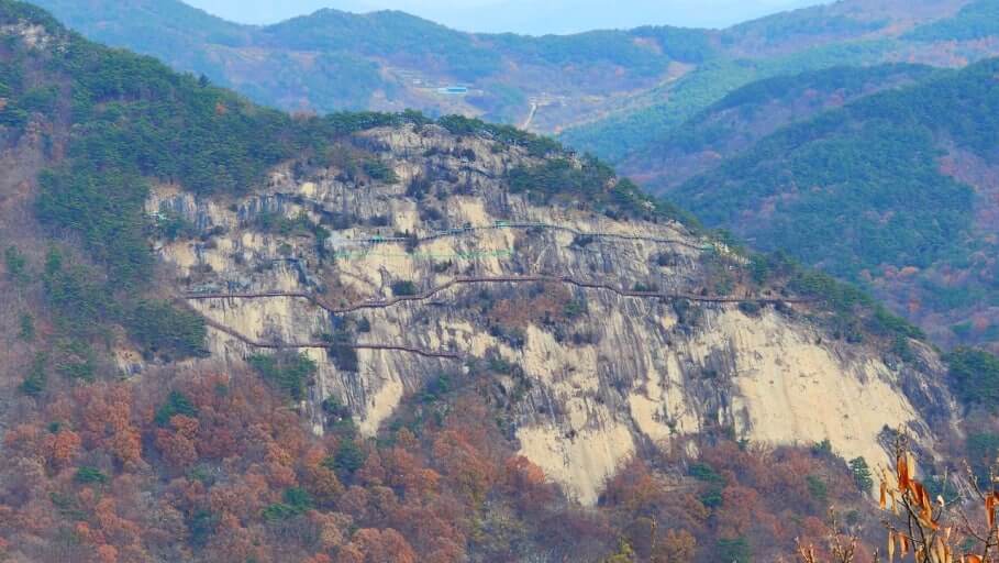 2025 순창 용궐산 하늘길 잔도길 단풍 절정시기 및 트레킹코스, 주차, 맛집, 주변명소 사진