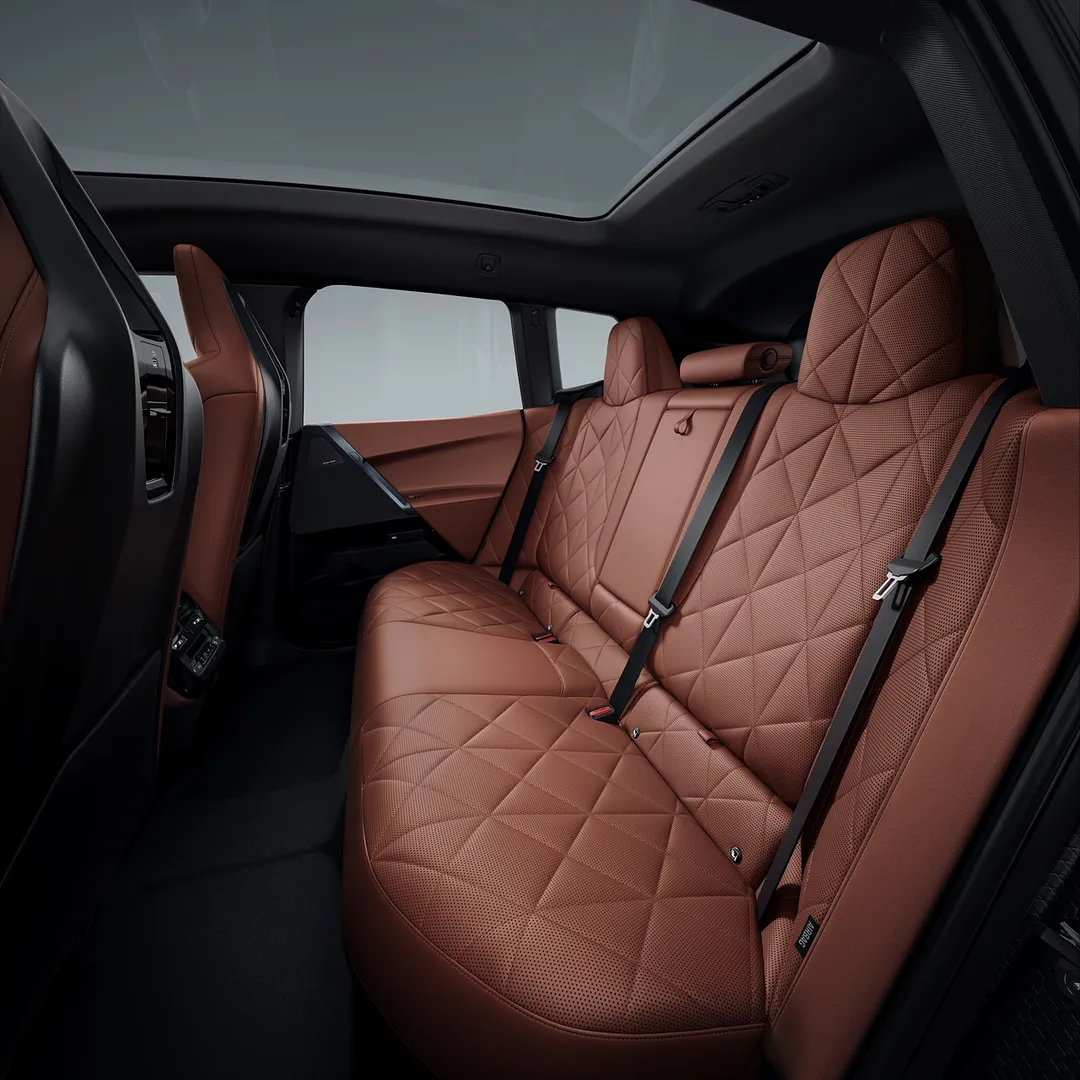 BMW iX 자동차 이미지