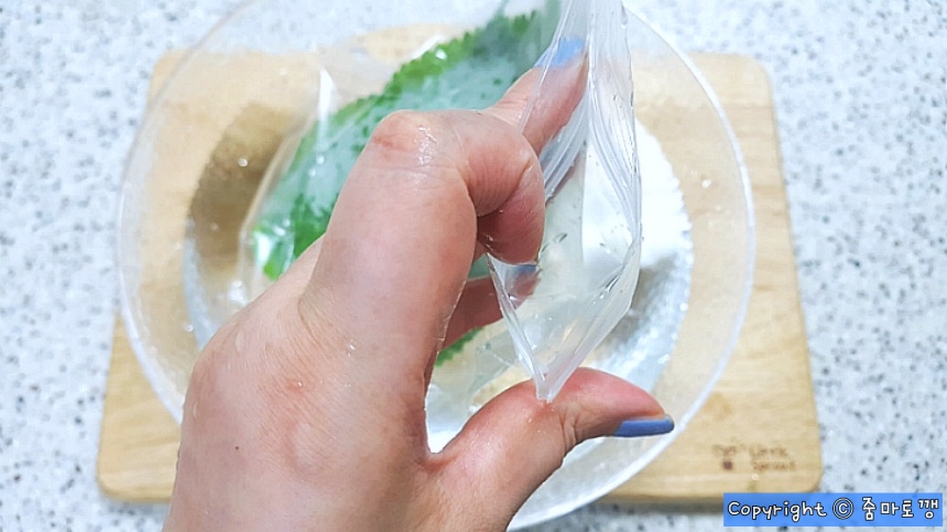 입구-살짝-열어두기