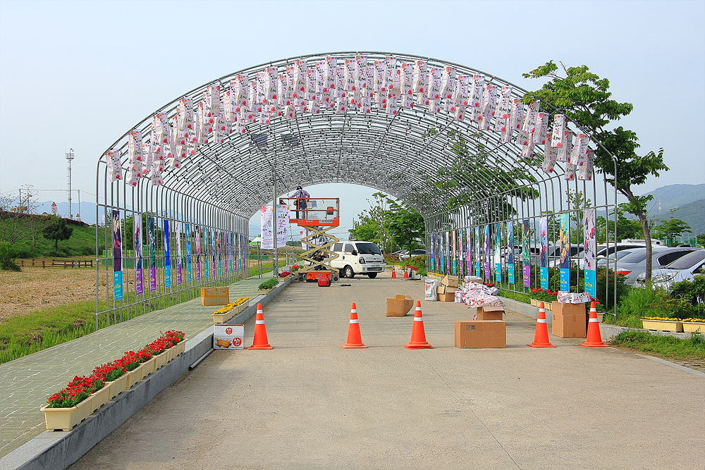 제9회 김해꽃축제 기본일정과 프로그램 정리 안성훈 김수찬 미스김 출연