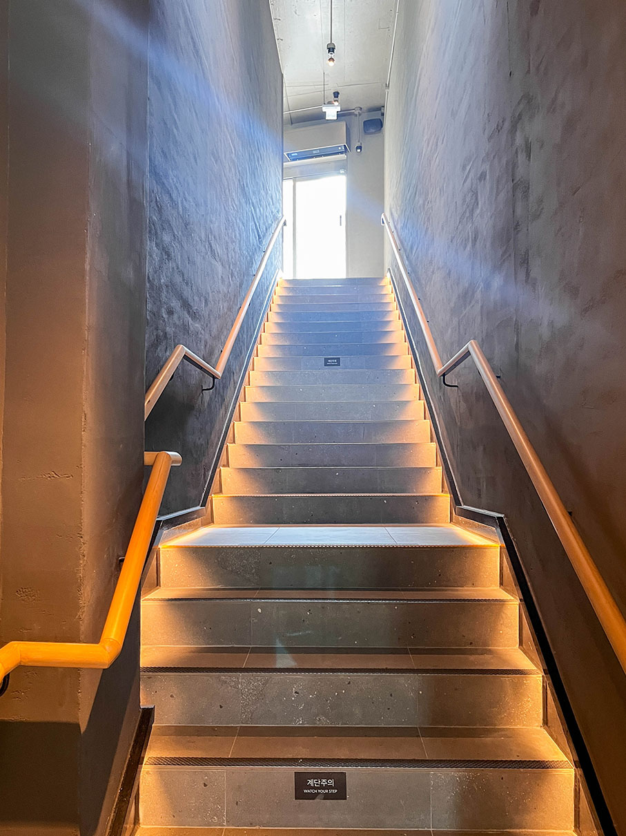 스타벅스 양산통도사점 본관 1층