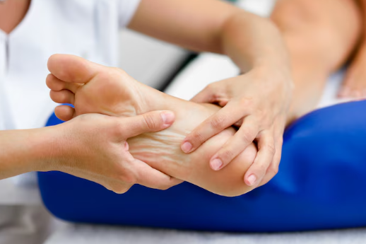 발바닥이 화끈거리는 이유 의심 질환 및 치료 방법