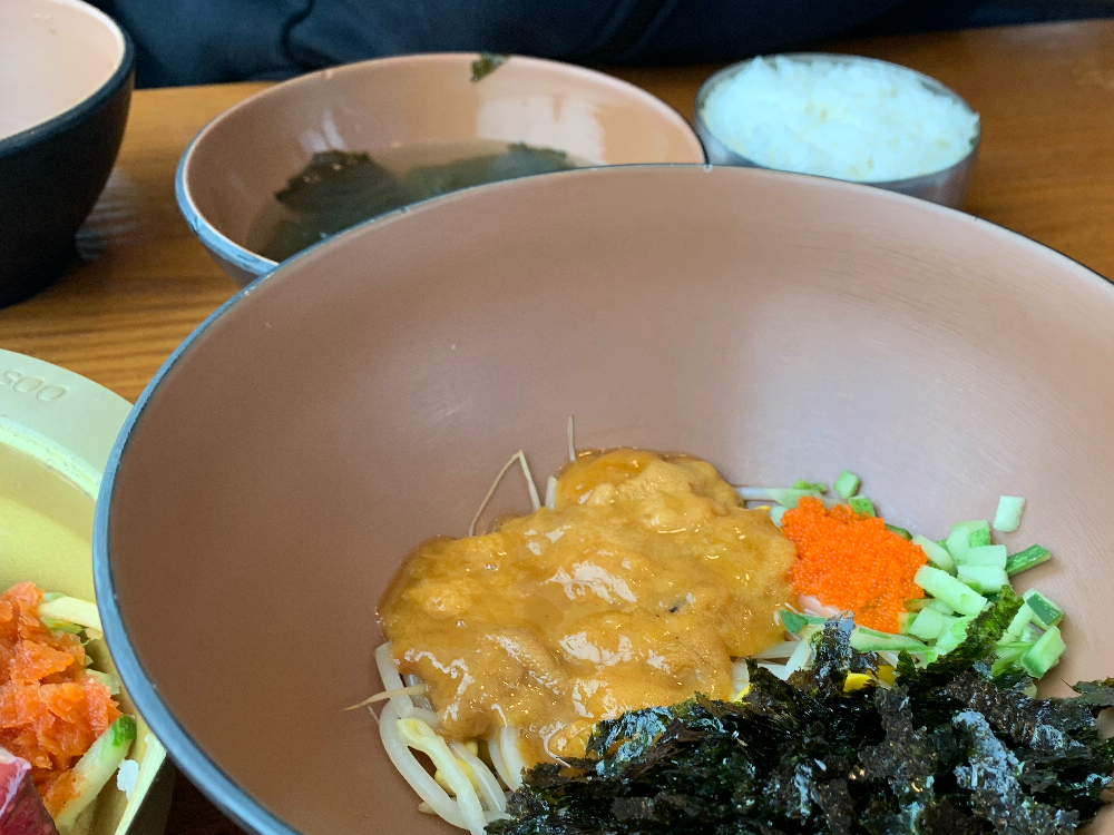 성게알비빔밥