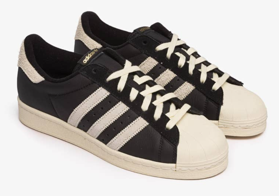 아디다스 슈퍼스타 82 블랙 화이트, 어떤 옷에도 잘 어울리는 만능 운동화