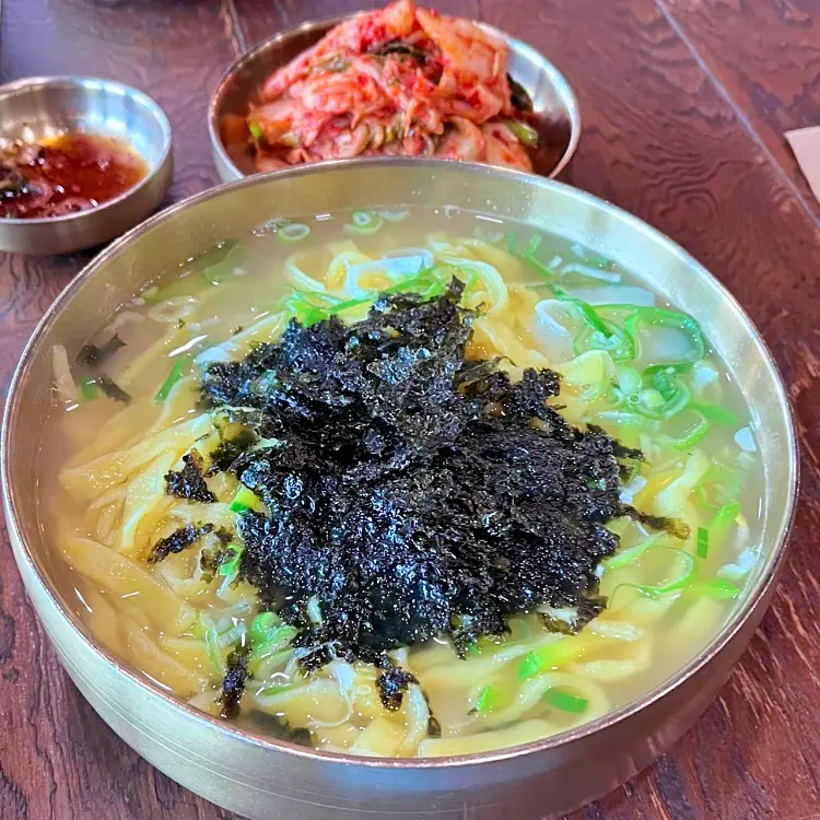 만두 전골, 골방 칼국수, 서리태 콩국수 맛있는 곳 추천