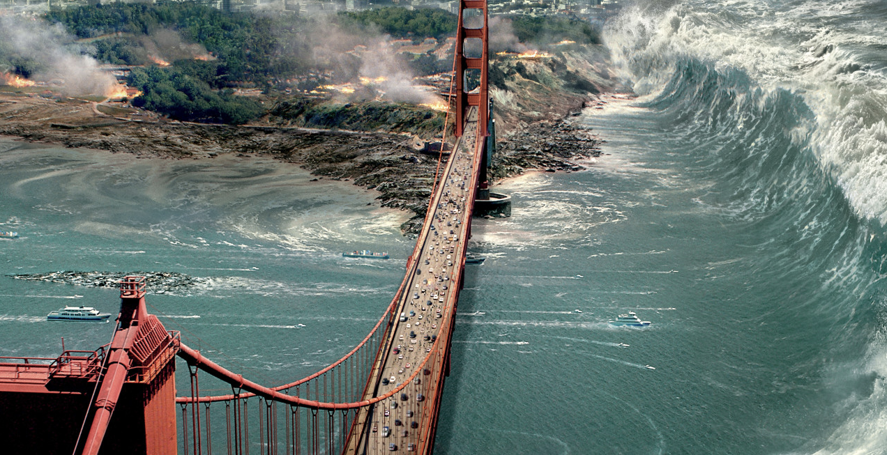 샌 안드레아스 영화 중 거대한 쓰나미가 샌프란시스코의 금문교를 덮치기 직전의 모습