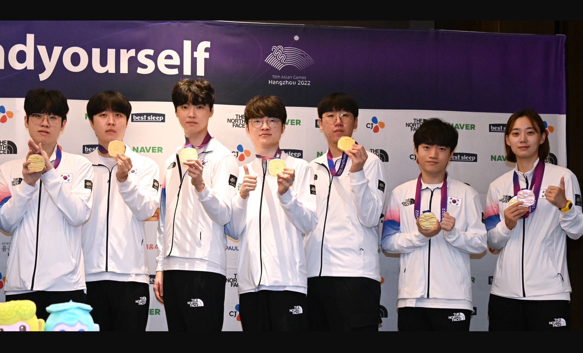 대한체육회-항저우-아시안게임-국가대표-e스포츠-금메달-메달리스트-시상식-단체사진