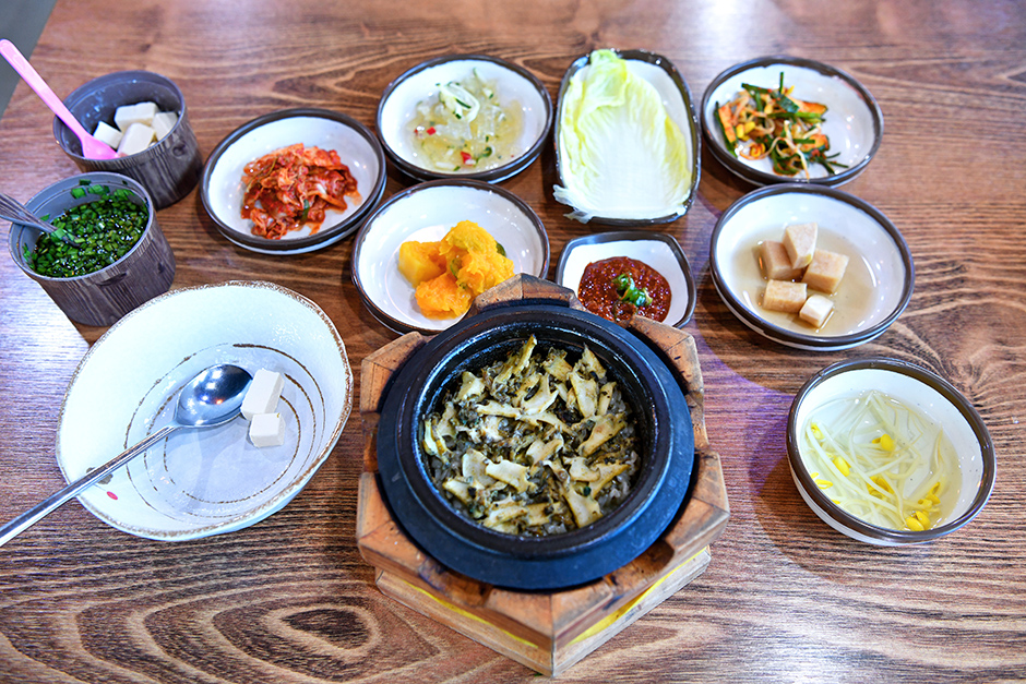 제주 동쪽 맛집 전복돌솥밥 예시