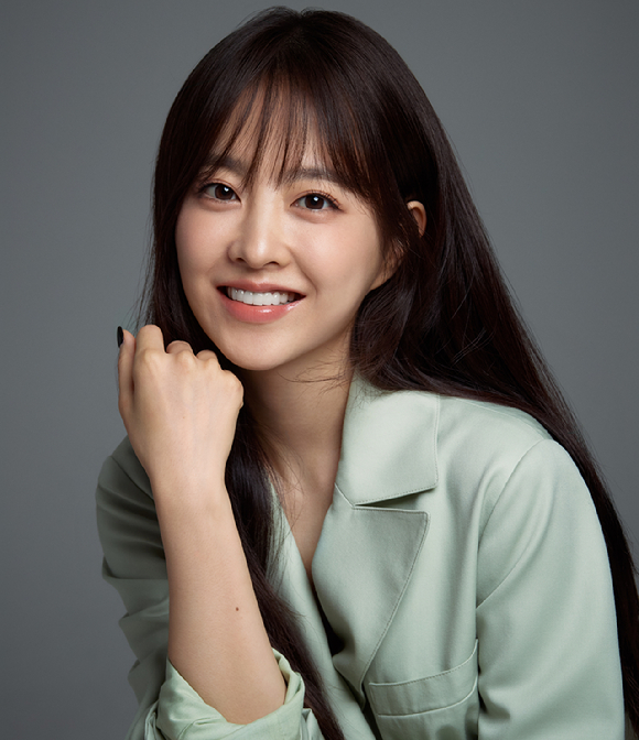 배우 박보영이 영화 &#39;콘크리트 유토피아&#39;(감독 엄태화) 인터뷰에 앞서 포즈를 취하고 있다. [사진=BH엔터테인먼트]