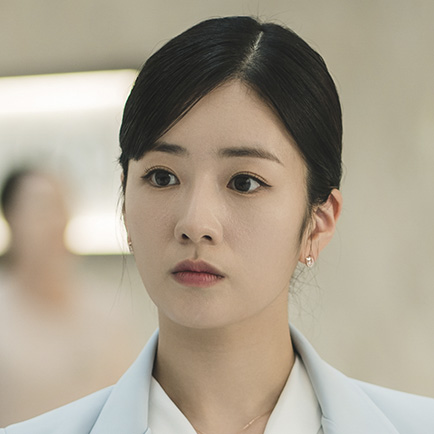 눈물의 여왕 나비서