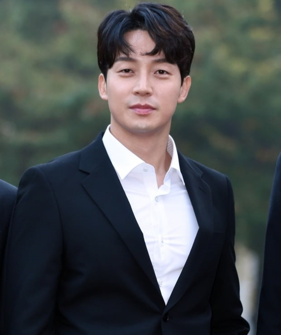 허경환 정장
